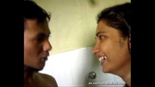 Beautifull Desi girl Blowjob in the shower Video