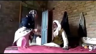 Paki old father in low Video
