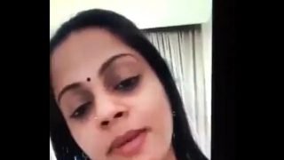 desi housewife calling boyfriend on webcam for big penis and masturbation Video