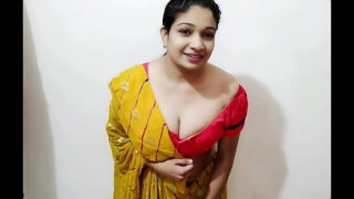 Marathi Sexy Woman Oral Sex And Standing Pose Hard Fuck With Her Lover Video